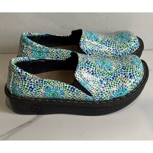 Savvy Ducky Womens Sunburst Clogs Anti-Slip Lightweight Nursing Shoes Size 7M